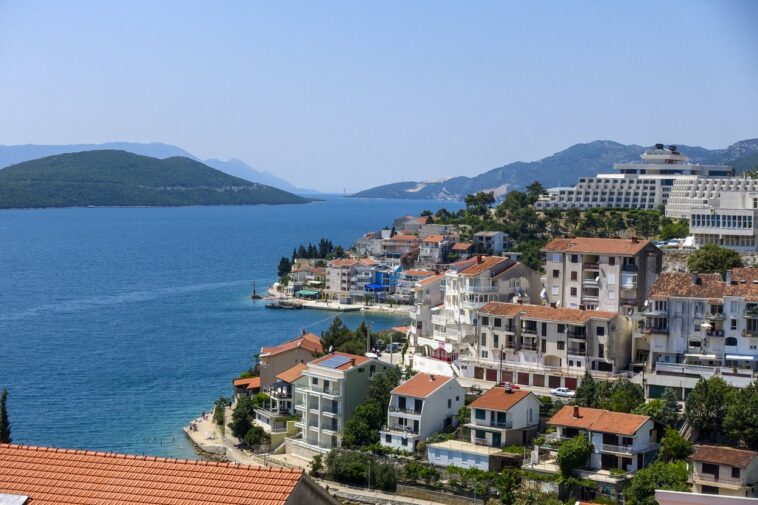 Neum